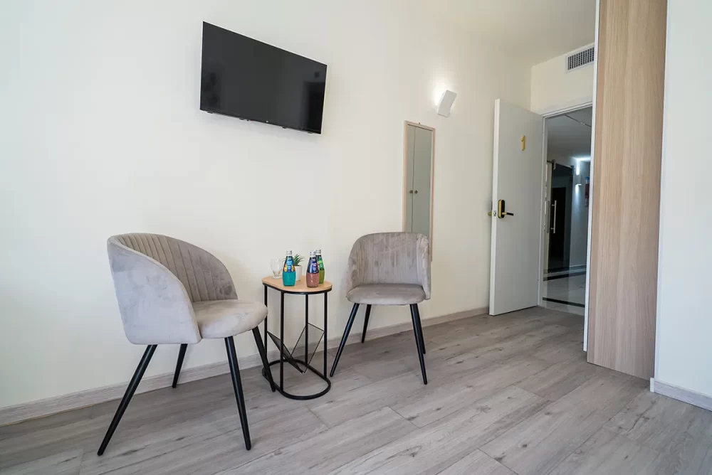 camera-tripla-rooms-breakfast-fabriano-1